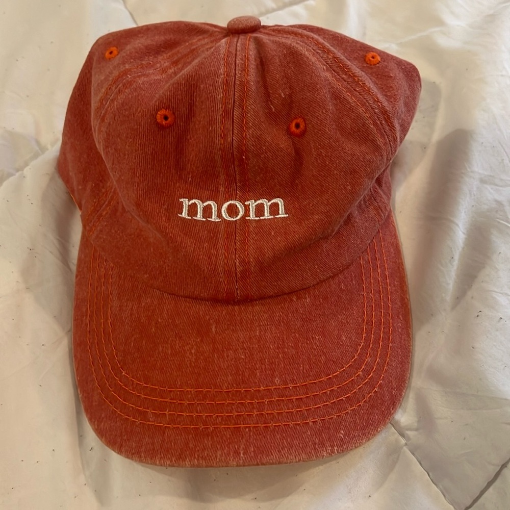 Mom cap